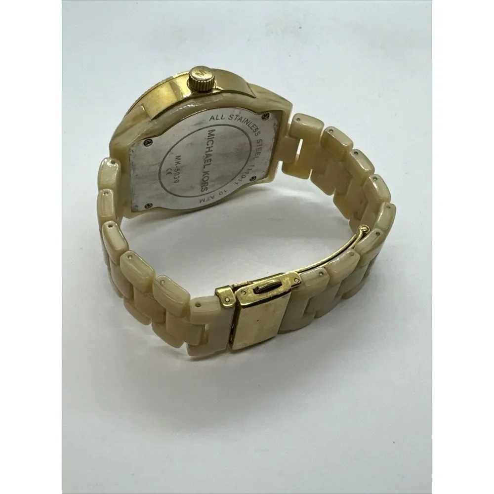 Michael Kors MK5039 Women's Gold Tone Resin Bracelet Analog Dial Watch JNA277